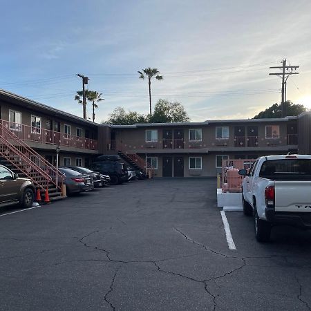 La Casa Inn Pasadena Bagian luar foto