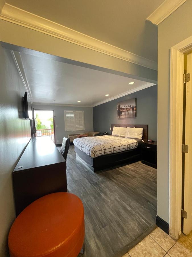 La Casa Inn Pasadena Bagian luar foto