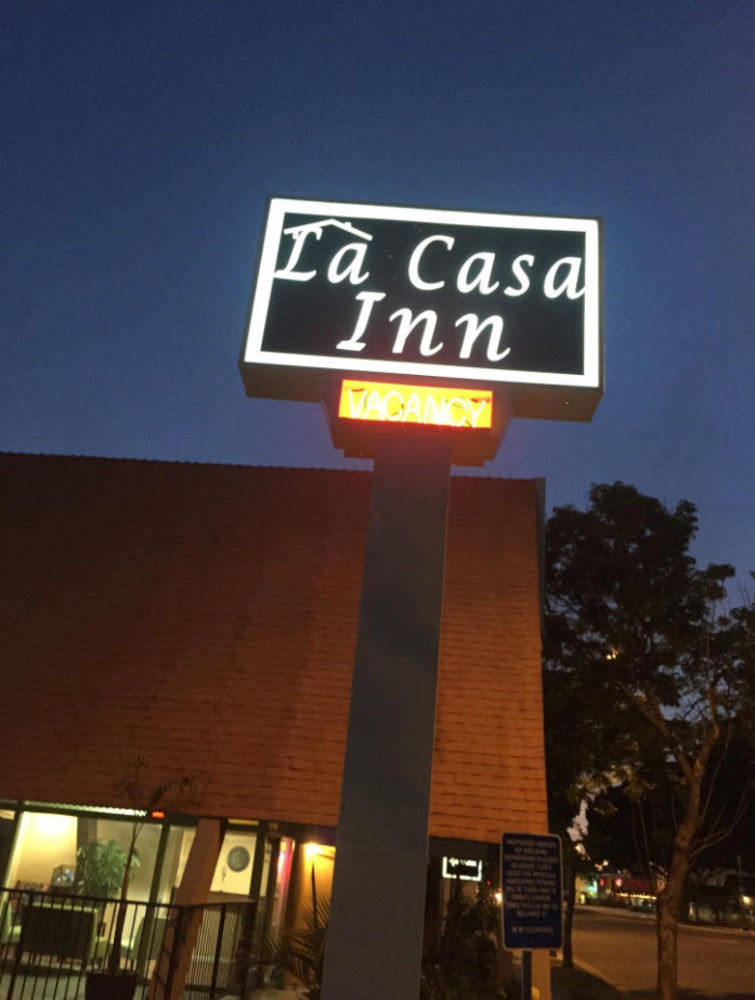 La Casa Inn Pasadena Bagian luar foto